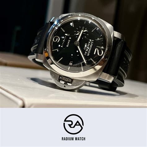 WATCH REVIEW Panerai Luminor 1950 8 Days GMT PAM 233